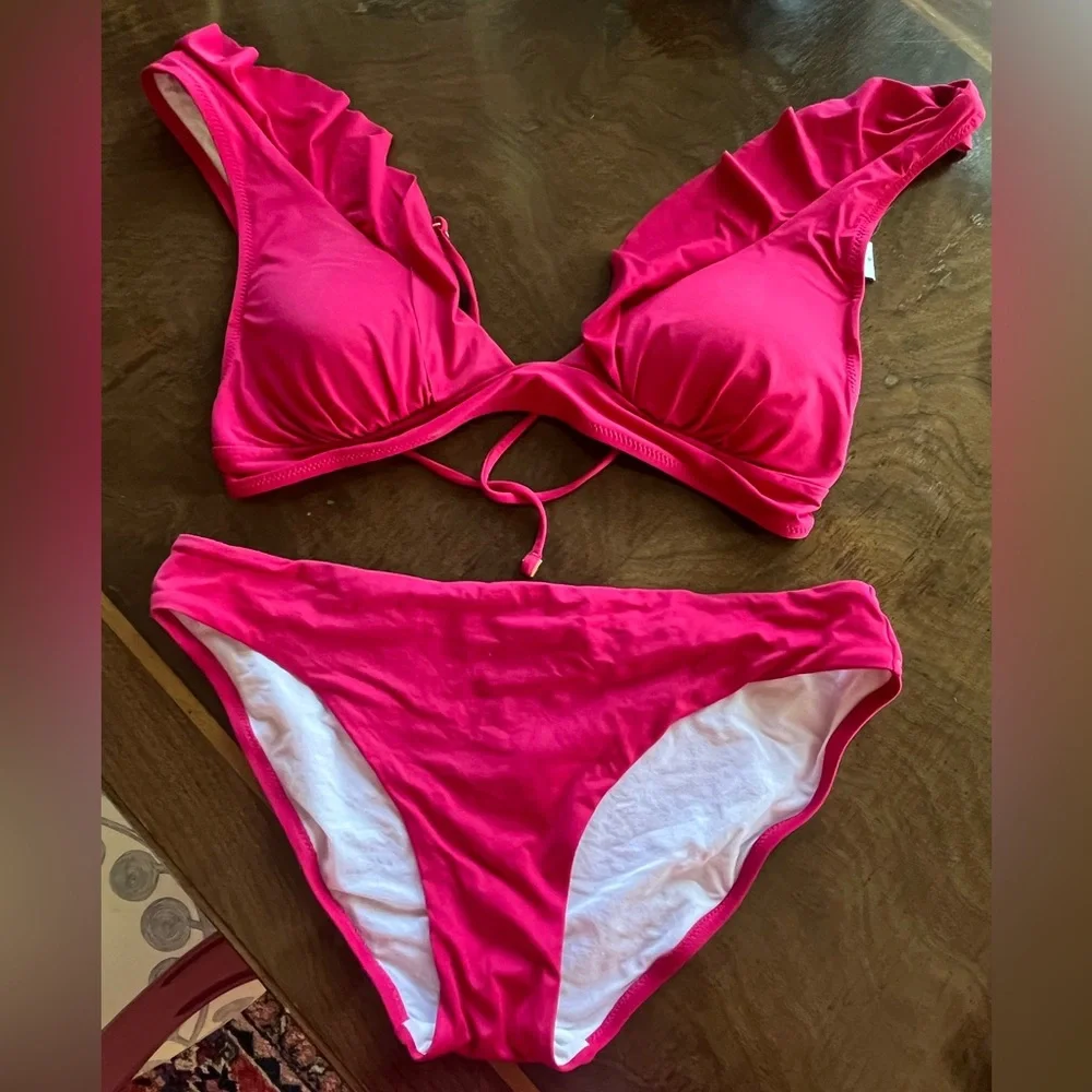 RED GUESS RUFFLE BIKINI - Picture 1 of 12